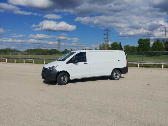 Mercedes Metris 2019