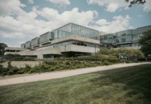 Университет Западного Онтарио утвердил политику ответственного инвестирования