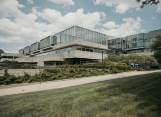 Университет Западного Онтарио утвердил политику ответственного инвестирования