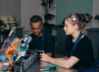 Министр Хайду представит инвестиции в профобразование и поддержку молодёжи