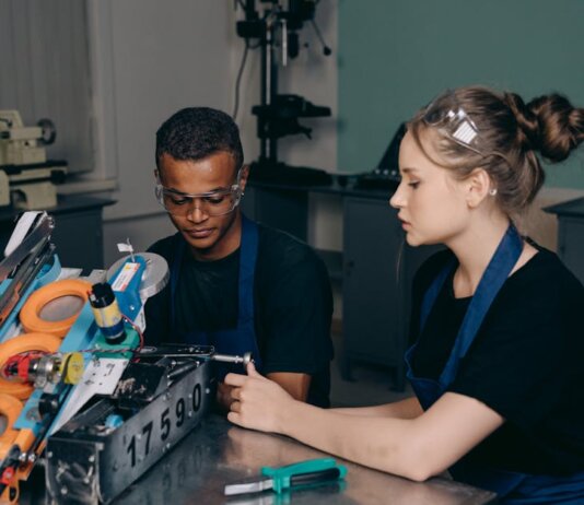 Министр Хайду представит инвестиции в профобразование и поддержку молодёжи