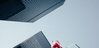 Правительство Канады запускает программу на $1 млрд через BDC и выделяет $500 млн на борьбу с тарифами