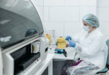 Профессор из Канады разработал более 100 ДНК-инструментов для новых технологий