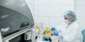 Профессор из Канады разработал более 100 ДНК-инструментов для новых технологий