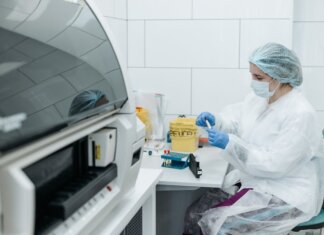Профессор из Канады разработал более 100 ДНК-инструментов для новых технологий Профессор из Канады разработал более 100 ДНК-инструментов для новых технологий