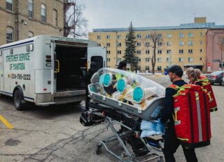 Манитоба отмечает вклад почти 8000 специалистов смежных медицинских профессий