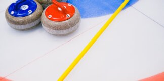 Команды Корте и Миддо готовятся к плей-офф чемпионата мира по кёрлингу среди ветеранов
