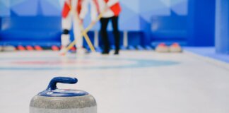 Айдесон и Генри представят Канаду на юниорском чемпионате мира по кёрлингу
