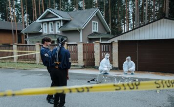Полиция Реджайны разыскивает подозреваемого в ограблении на Виктория-авеню