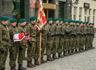 Министр Ананд встретилась с латвийским коллегой в Риге