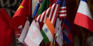 Глава МИД Канады встретилась с министром торговли Индии