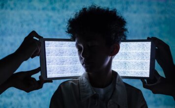 Meta внедряет ИИ для выявления несовершеннолетних в соцсетях