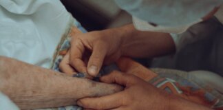 Schulich запустила первую в Канаде программу по лечению переломов у пожилых