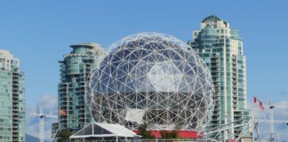 Купол Science World превратится в футбольный мяч к чемпионату мира-2026