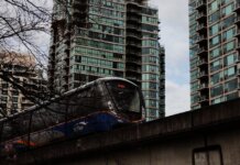 SkyTrain модернизирует депо для размещения новых длинных поездов