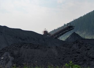 Британская Колумбия продлила мораторий на новые горнодобывающие лицензии до 2027 года
