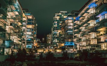 Средняя стоимость аренды в Британской Колумбии снизилась на 5,7% за год Средняя стоимость аренды в Британской Колумбии снизилась на 5,7% за год