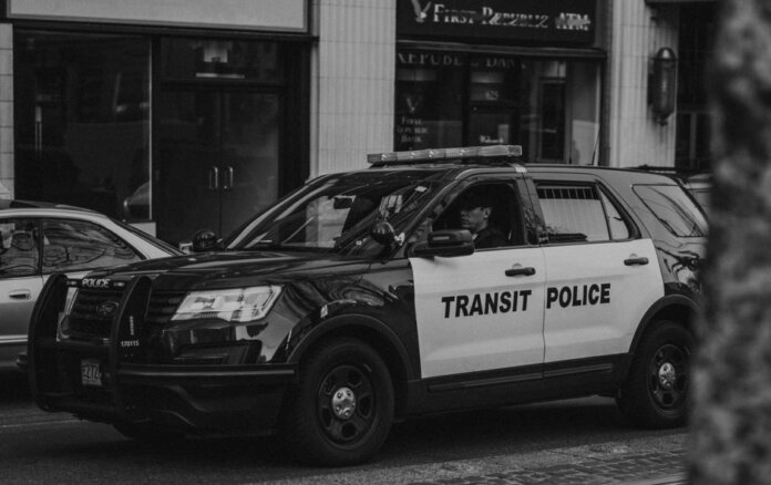 Полиция Калгари усилила патрулирование южных станций CTrain Полиция Калгари усилила патрулирование южных станций CTrain