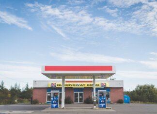 Министры ЛеБлан и Ходжсон встретились с лидерами нефтегазовой отрасли