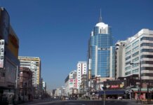Министр Сидху возглавит крупнейшую торговую миссию Канады в Японию Министр Сидху возглавит крупнейшую торговую миссию Канады в Японию