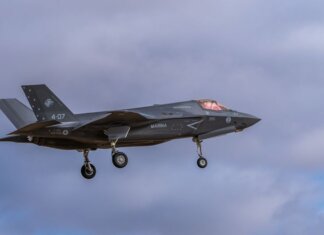 Министр обороны Макгинти обсудил приоритеты НАТО в ходе визита в Европу