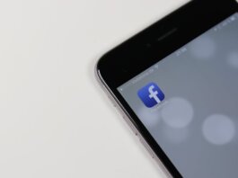 Meta запустила ИИ-ассистента для блогеров на Facebook и расширила переводы Reels