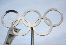 Госсекретарь по спорту Адам ван Куверден выступил на ежегодной сессии КОК