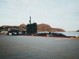 Консерваторы раскритиковали Карни за «фейковое объявление» о закупке подлодок