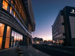 Evening view of modern architecture and urban streets in Southampton, UK.