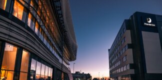 Evening view of modern architecture and urban streets in Southampton, UK.
