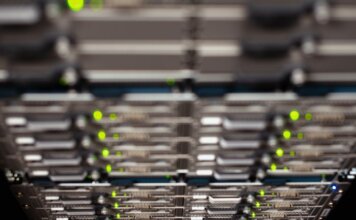 Как Meta строит собственные дата-центры для искусственного интеллекта From above contemporary server cable trays without wires located in modern data center