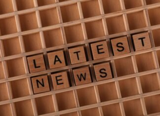 Оттава встретит МакДэвида, Кросби и МакКиннона на домашней арене Wooden letter blocks spelling 'Latest News' on a grid surface. Ideal for media concepts.