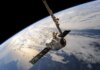 Правительство Канады вложит $15 млн в Xona Space Systems Canada ради спутниковой навигации A satellite glides over Earth showcasing dramatic cloud formations and the vast expanse of space.