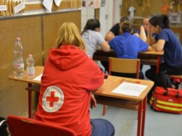 Participants in a first aid training in Vásárosnamény, Hungary, organized by the Hungarian Red Cross.