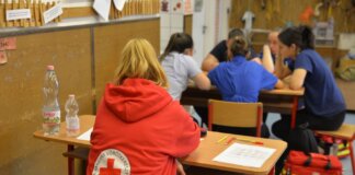 Participants in a first aid training in Vásárosnamény, Hungary, organized by the Hungarian Red Cross.